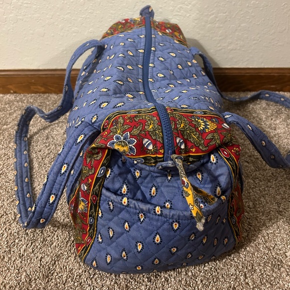 Vera Bradley Medium Duffle Travel Bag - Picture 2 of 4